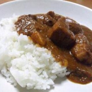 豚肉ゴロゴロの欧風カレー